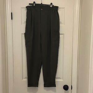 Zara Women's Olive Green Cargo Pants